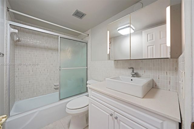4800 Hillcrest Ln 402 402, Hollywood, FL 33021