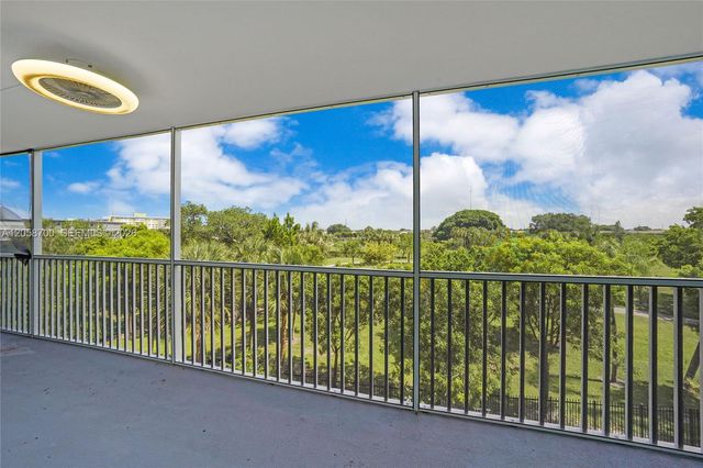 4800 Hillcrest Ln 402 402, Hollywood, FL 33021
