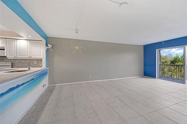 4800 Hillcrest Ln 402 402, Hollywood, FL 33021
