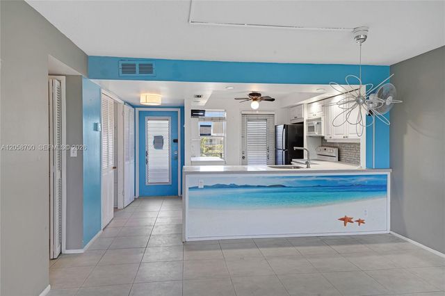 4800 Hillcrest Ln 402 402, Hollywood, FL 33021