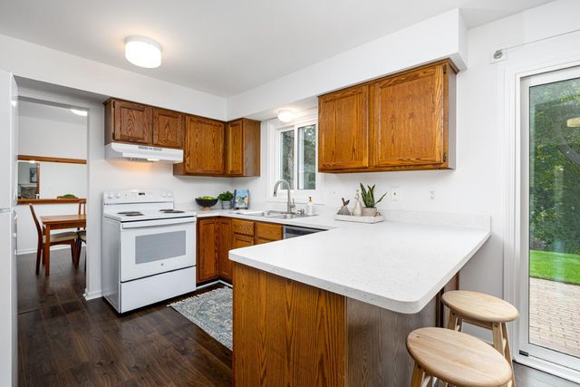 1414 Eastwood Circle, Saline, MI 48176