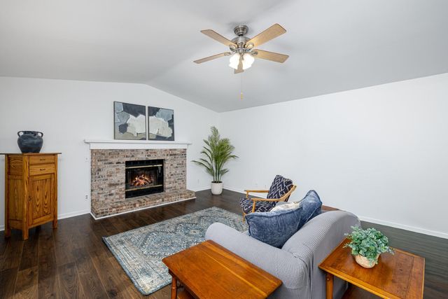 1414 Eastwood Circle, Saline, MI 48176