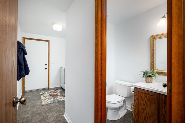 1414 Eastwood Circle, Saline, MI 48176