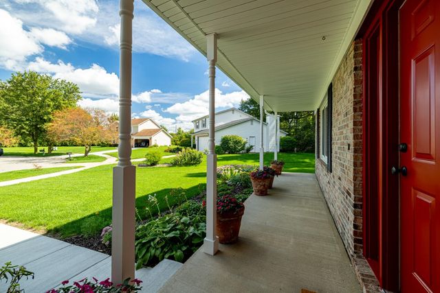 1414 Eastwood Circle, Saline, MI 48176