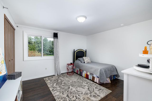 1414 Eastwood Circle, Saline, MI 48176