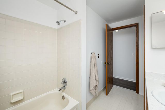 1414 Eastwood Circle, Saline, MI 48176