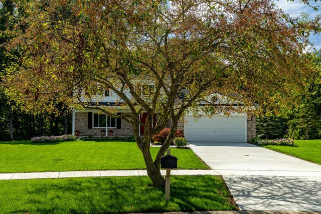 1414 Eastwood Circle, Saline, MI 48176
