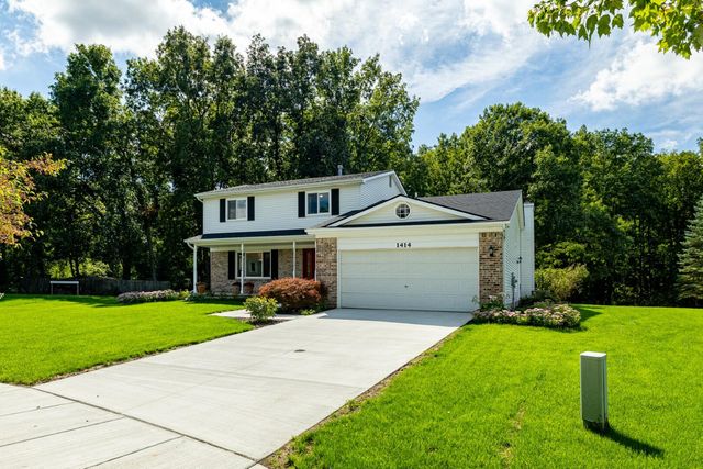 1414 Eastwood Circle, Saline, MI 48176
