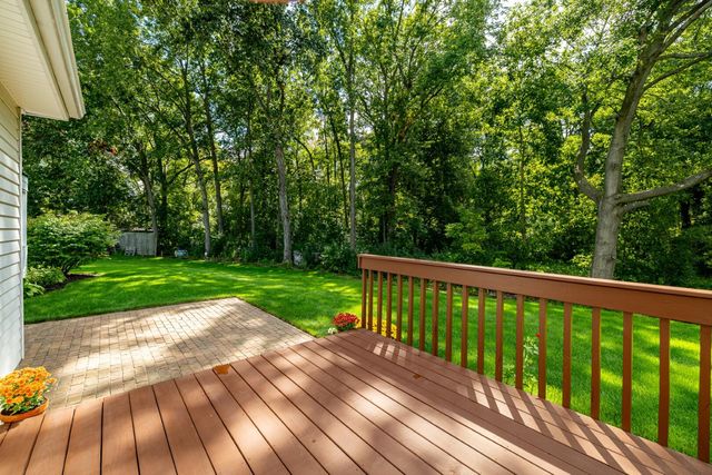 1414 Eastwood Circle, Saline, MI 48176