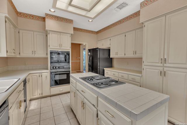9702 Dove Shadow, San Antonio, TX 78230