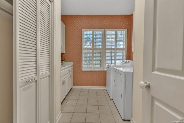 9702 Dove Shadow, San Antonio, TX 78230