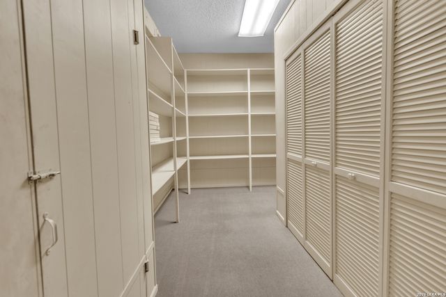 9702 Dove Shadow, San Antonio, TX 78230