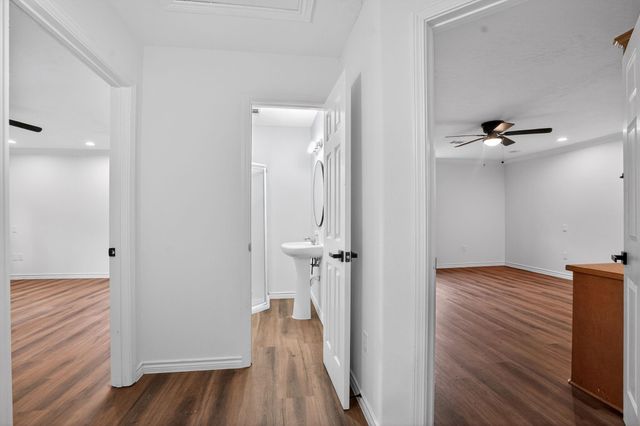 27 Deerfield Road, Huntsville, TX 77340