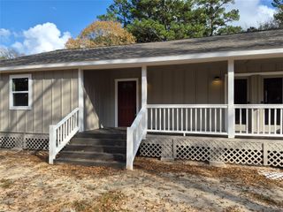 27 Deerfield Road, Huntsville, TX 77340