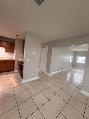 407 N 29th Street, Fort Pierce, FL 34947