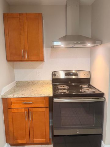 407 N 29th Street, Fort Pierce, FL 34947