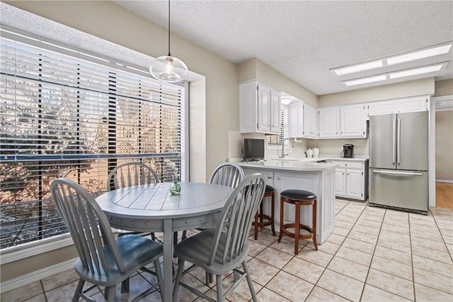 412 Oak Manor Circle, Springdale, AR 72764