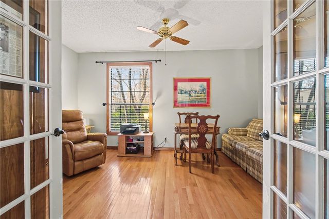 412 Oak Manor Circle, Springdale, AR 72764