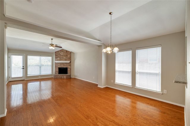 7229 Specklebelly Lane, Fort Worth, TX 76120