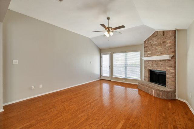 7229 Specklebelly Lane, Fort Worth, TX 76120