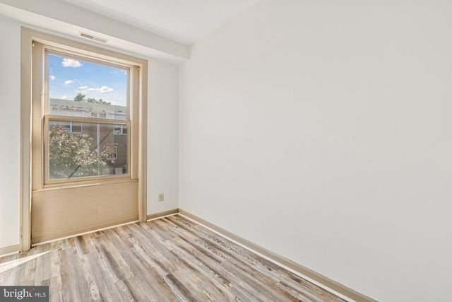 1621 W DIAMOND ST, Philadelphia, PA 19121