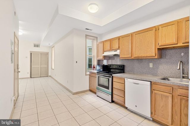 1621 W DIAMOND ST, Philadelphia, PA 19121