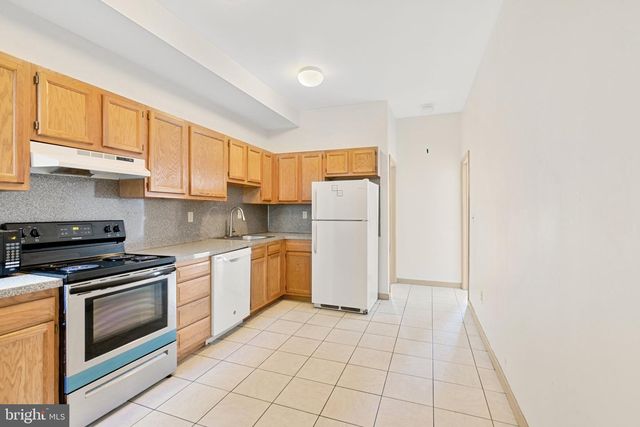 1621 W DIAMOND ST, Philadelphia, PA 19121