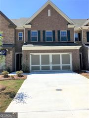 1055 HAMPTON OAKS Drive, Alpharetta, GA 30004