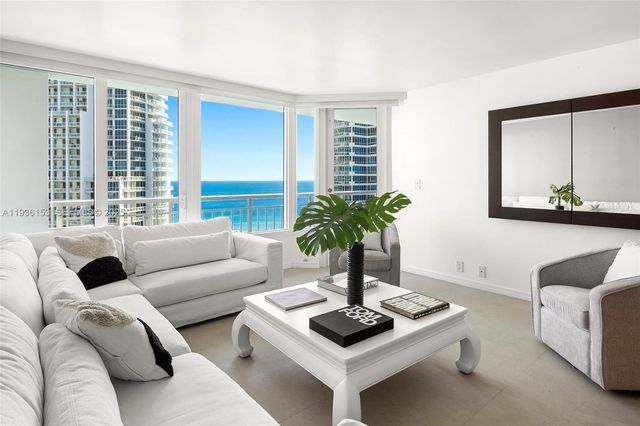 400 S Pointe Dr 2208, Miami Beach, FL 33139