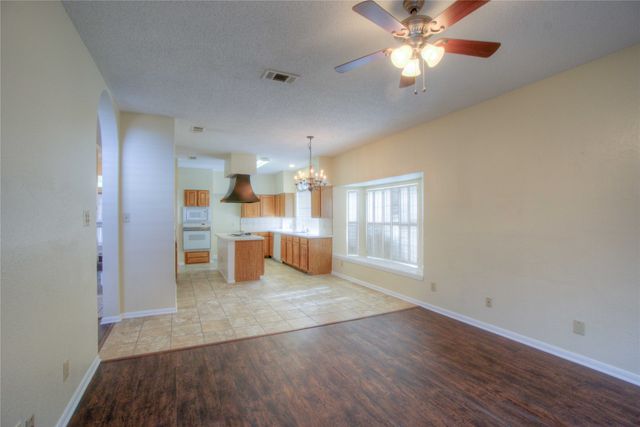 4221 Crestedge Lane, Carrollton, TX 75010