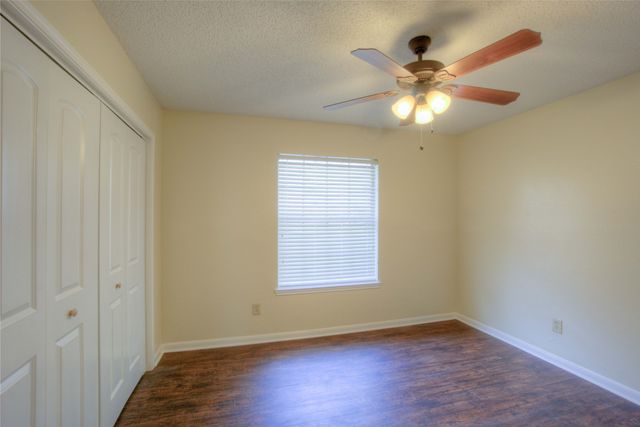 4221 Crestedge Lane, Carrollton, TX 75010