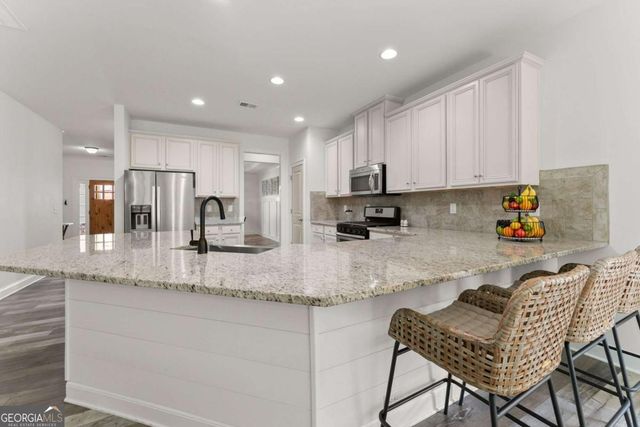 31 Lake Sydney Drive, Dawsonville, GA 30534