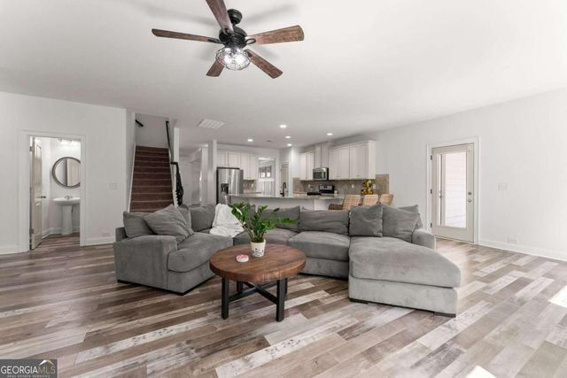 31 Lake Sydney Drive, Dawsonville, GA 30534