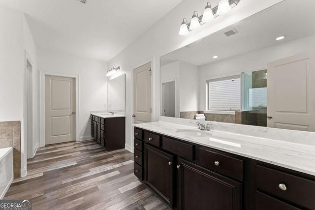 31 Lake Sydney Drive, Dawsonville, GA 30534