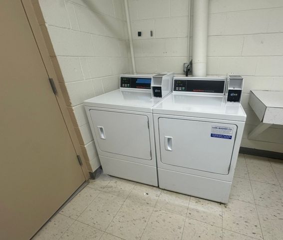 1311 S FINLEY Road 312, Lombard, IL 60148