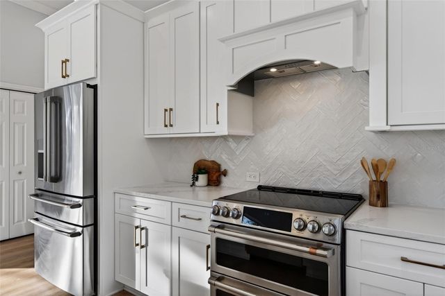 2571 DICK WILSON DRIVE, Sarasota, FL 34240