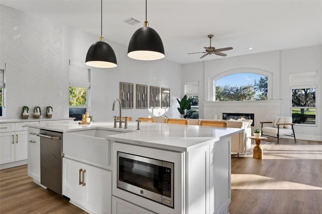 2571 DICK WILSON DRIVE, Sarasota, FL 34240