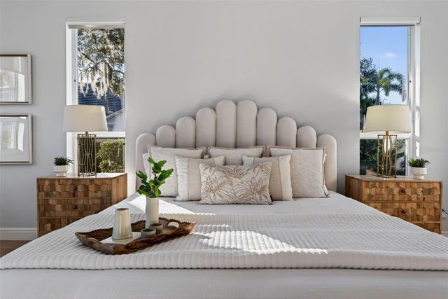 2571 DICK WILSON DRIVE, Sarasota, FL 34240