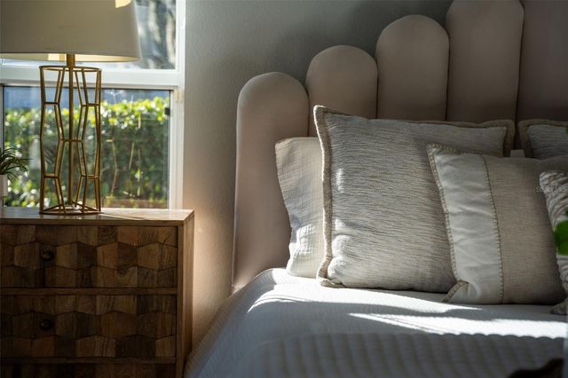 2571 DICK WILSON DRIVE, Sarasota, FL 34240