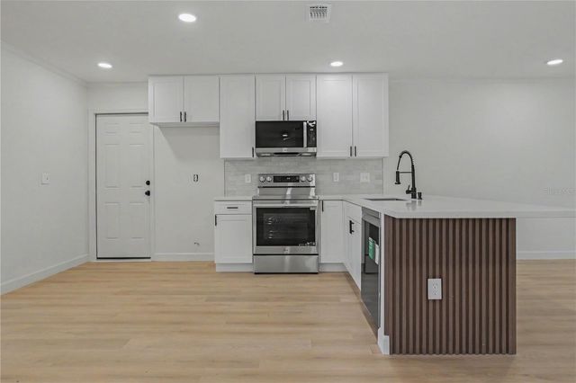 150 BROOKSIDE LANE, Palm Coast, FL 32137