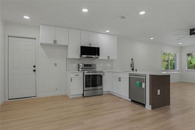 150 BROOKSIDE LANE, Palm Coast, FL 32137