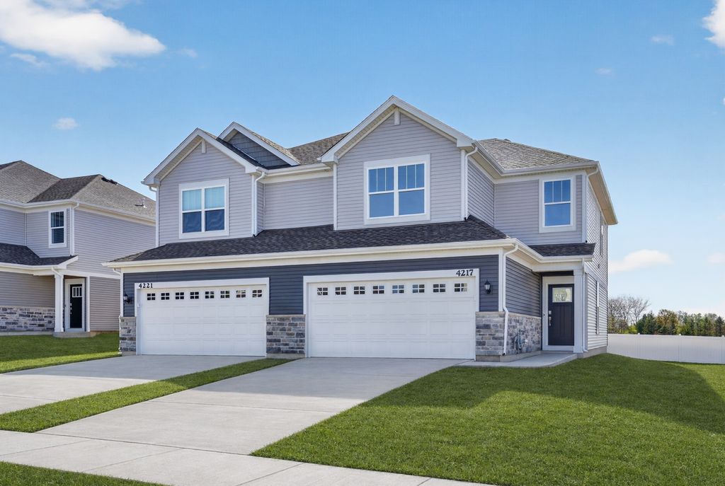 4217 Meadowridge Road, Woodstock, IL 60098
