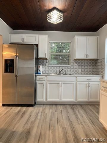 302 W Zephyr Street, Inverness, FL 34450