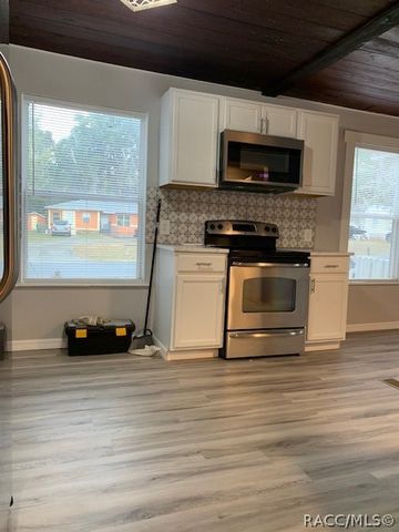 302 W Zephyr Street, Inverness, FL 34450