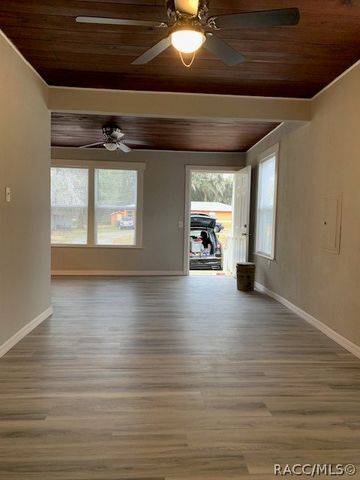 302 W Zephyr Street, Inverness, FL 34450