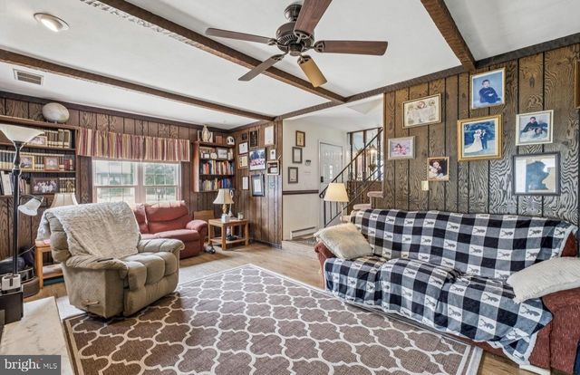 11 QUEENS LN, Hammonton, NJ 08037