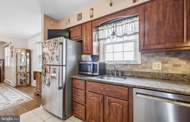 11 QUEENS LN, Hammonton, NJ 08037