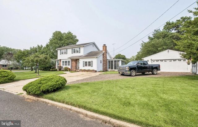 11 QUEENS LN, Hammonton, NJ 08037