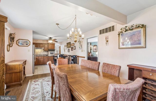 11 QUEENS LN, Hammonton, NJ 08037