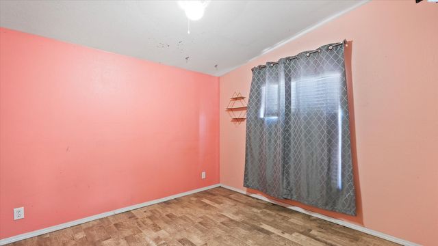 16 Quincy Rd., Burbank, WA 99323